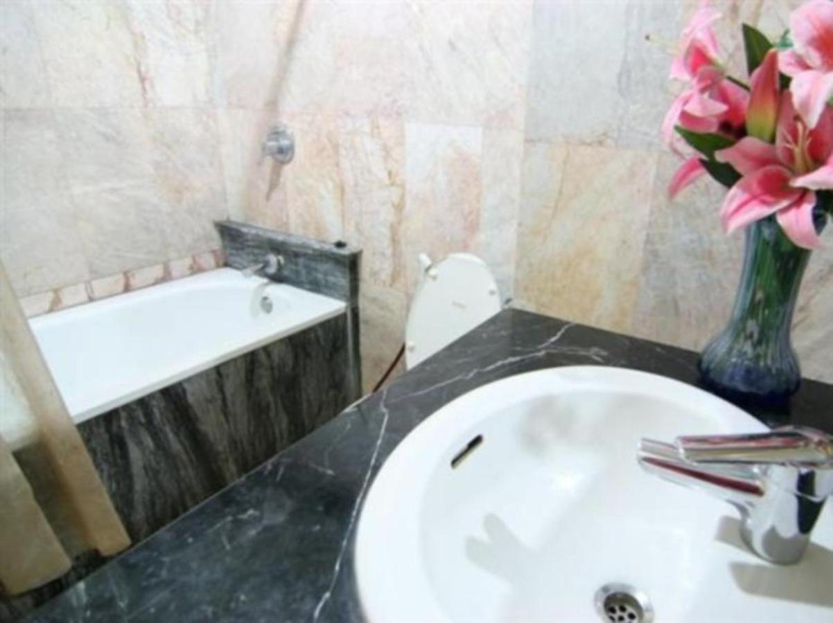 13 Coins Airport Hotel Ngam Wong Wan - Domestic Bangkok Exteriör bild